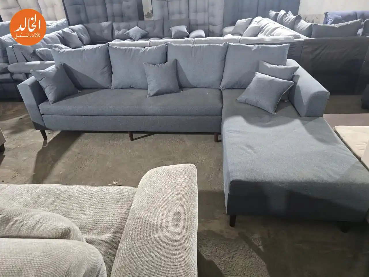 شراء أثاث منزلي مستعمل