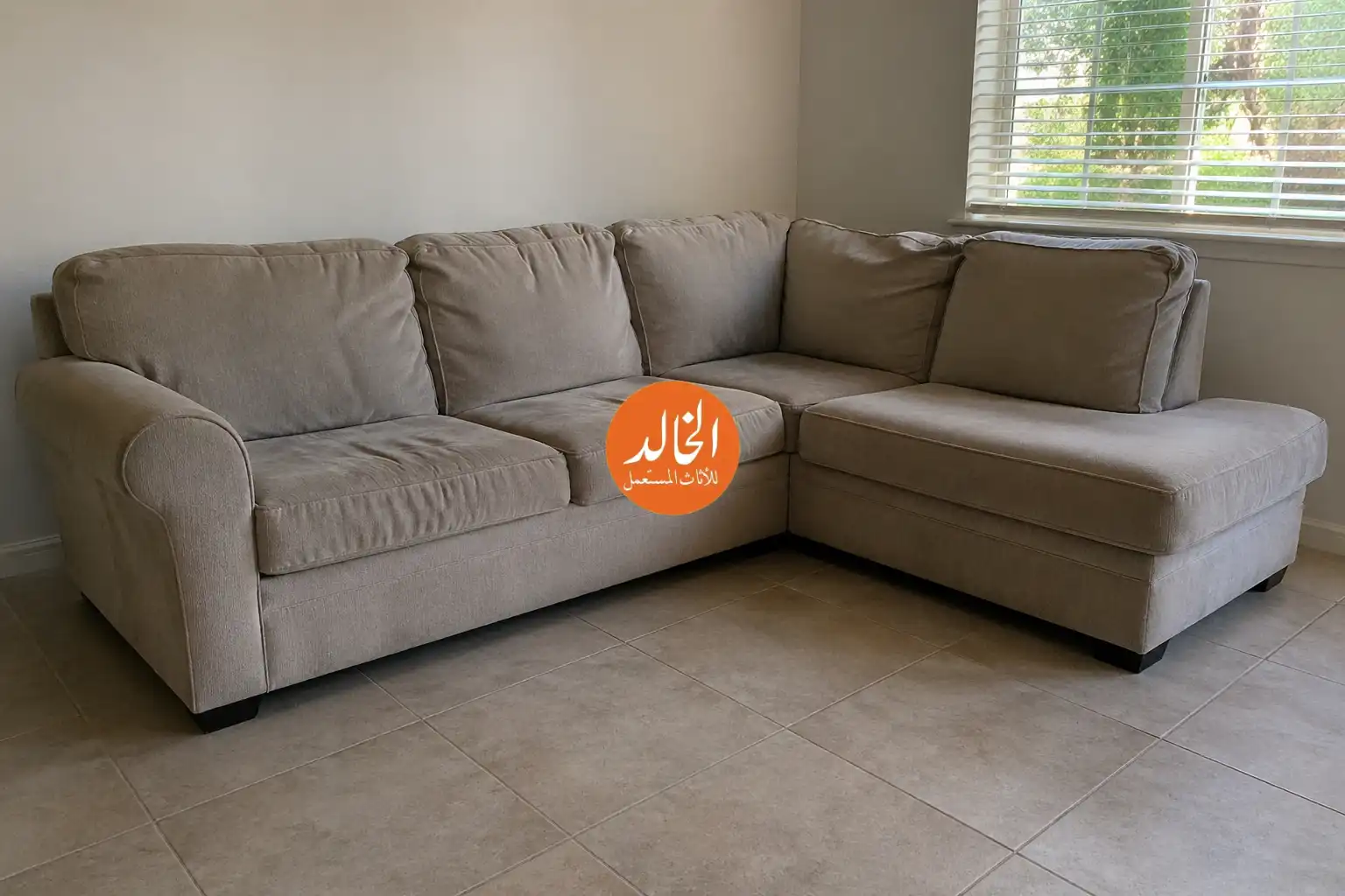 نحن نشتري كافة أنواع المجالس العربية